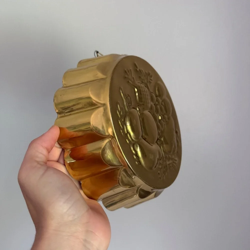 Sigma The Tastesetter Vintage Copper Tone Fruit Jello Mold Wall Hanging 7 inch
